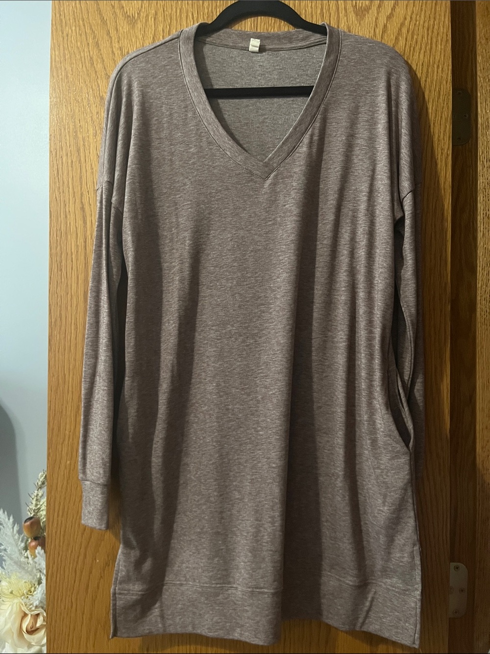 Wishlist Taupe Gray V-Neck Long Sleeve Tunic